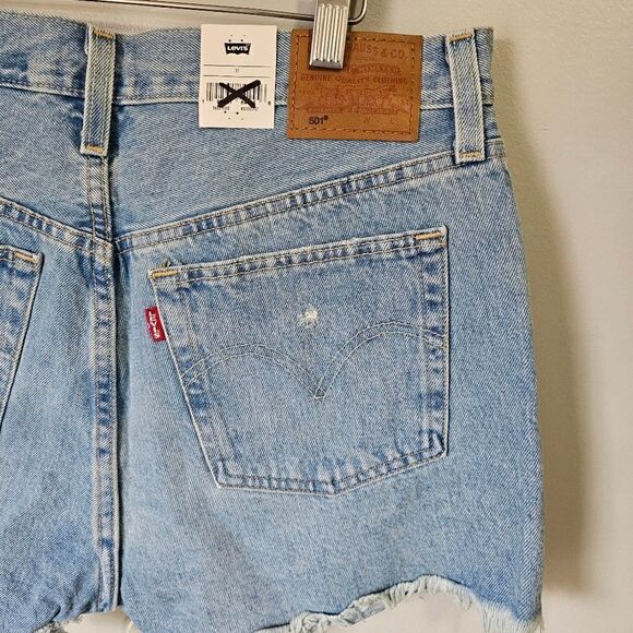 NWT LEVIS 501 HIGH RISE SHORTS SIZE 31 - Picture 16 of 16